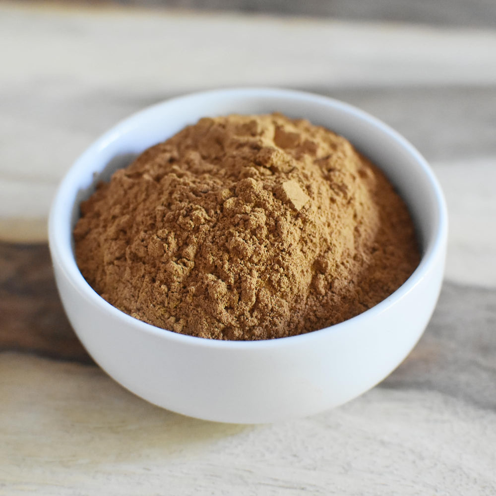 Cinnamon powder in tea and beverages