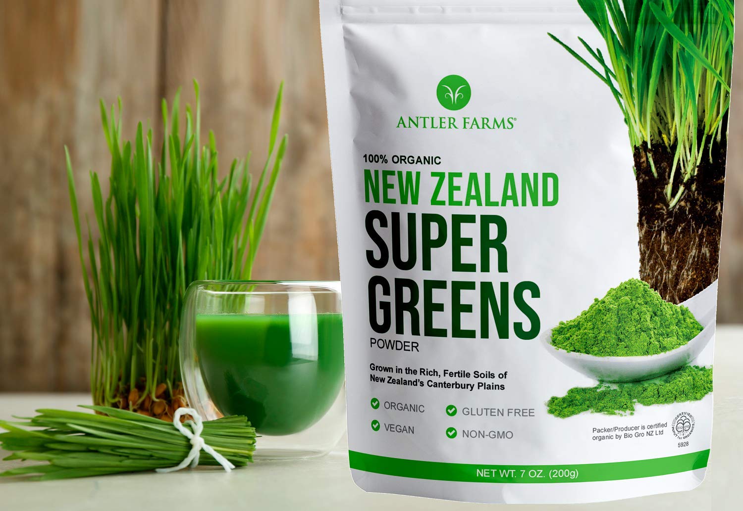 Chlorella and spirulina powder blend
