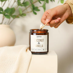 Scent notes graphic showing vanilla tonka and coconut