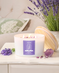 Wooden lid and label on AOOVOO lavender candle