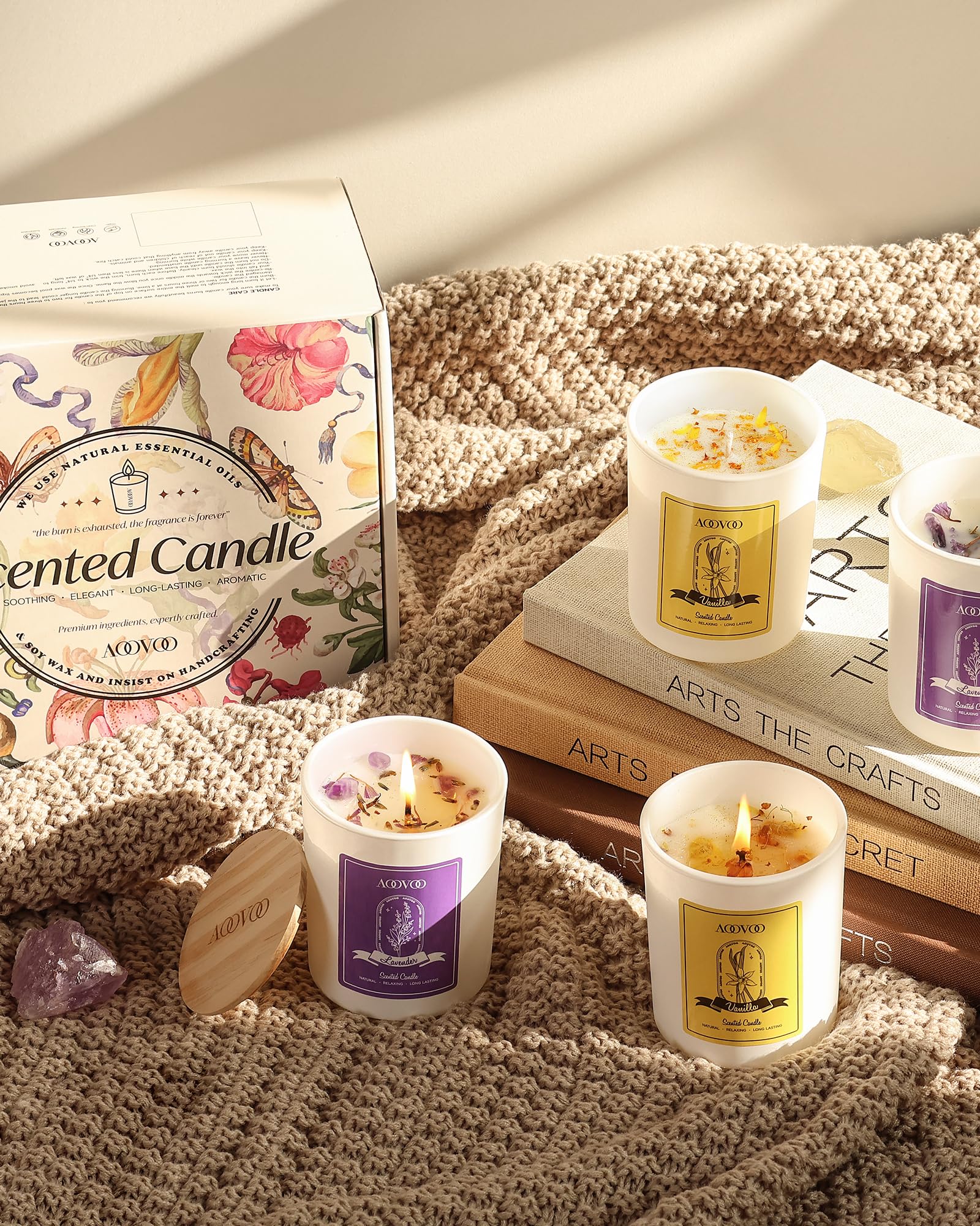 Gift box with four AOOVOO Lavender Candles