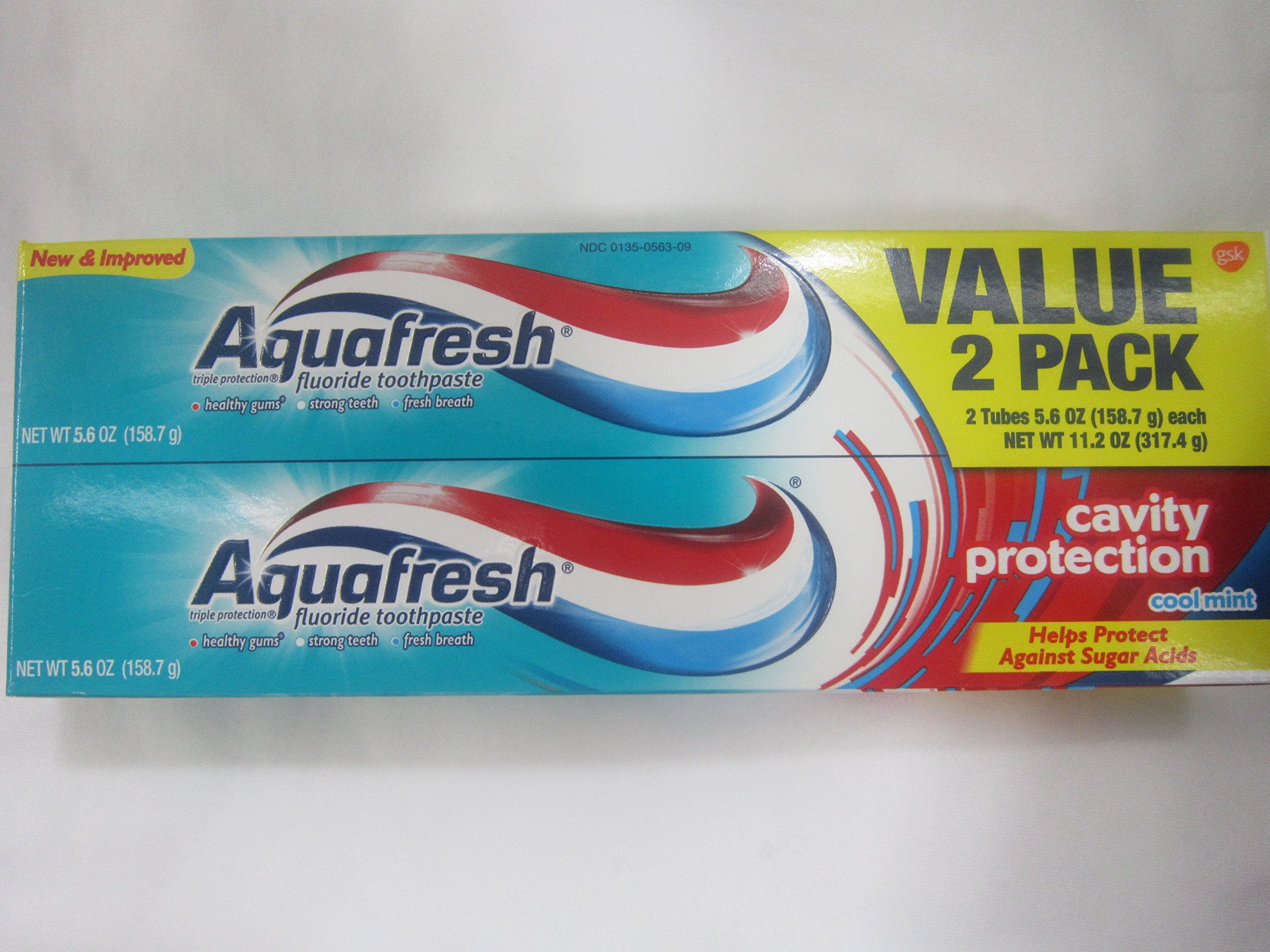 Aquafresh Cavity Protection Fluoride Toothpaste Cool Mint 2-Pack 5.6 oz