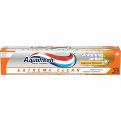 Aquafresh Extreme Clean Whitening Action toothpaste six-pack 5.6 oz tubes