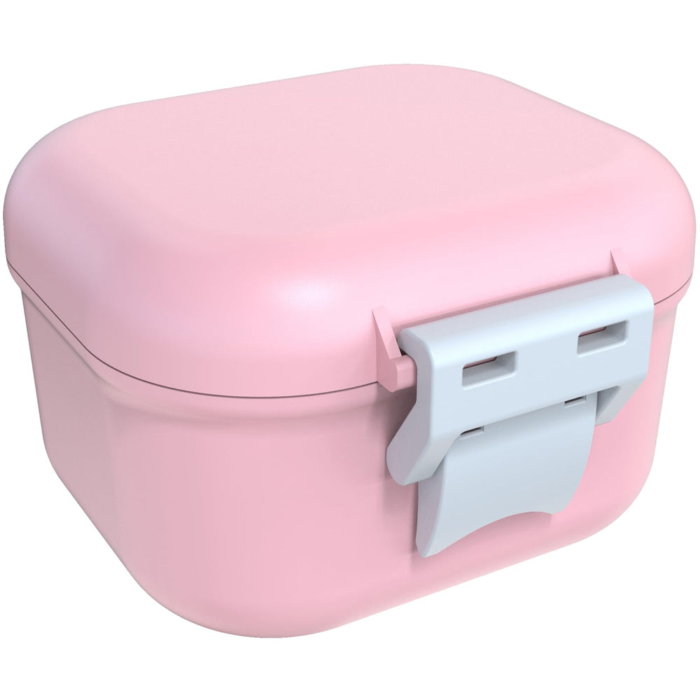 Denture bath box with strainer for soaking dentures