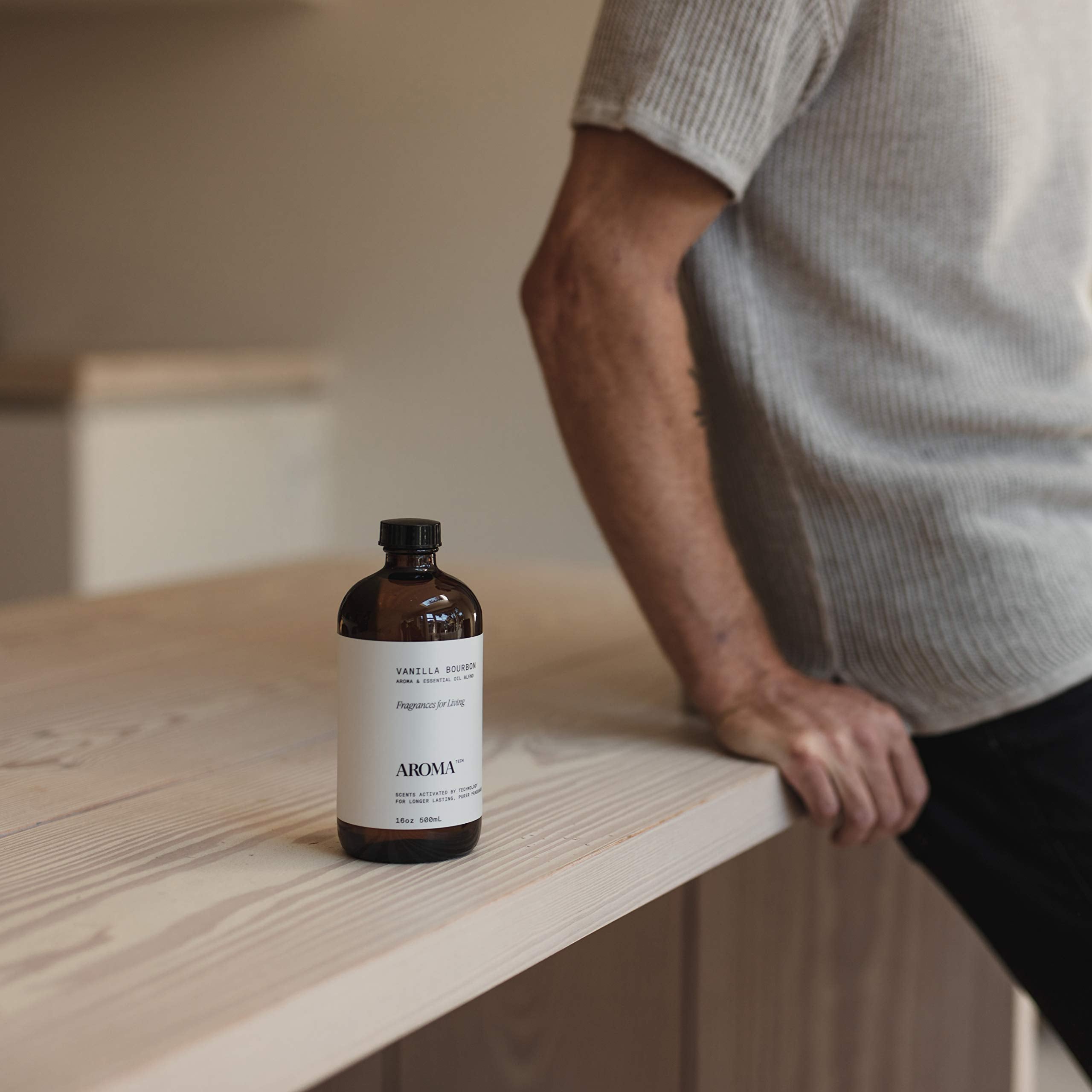 IFRA-certified vegan bottle label and cruelty-free badge