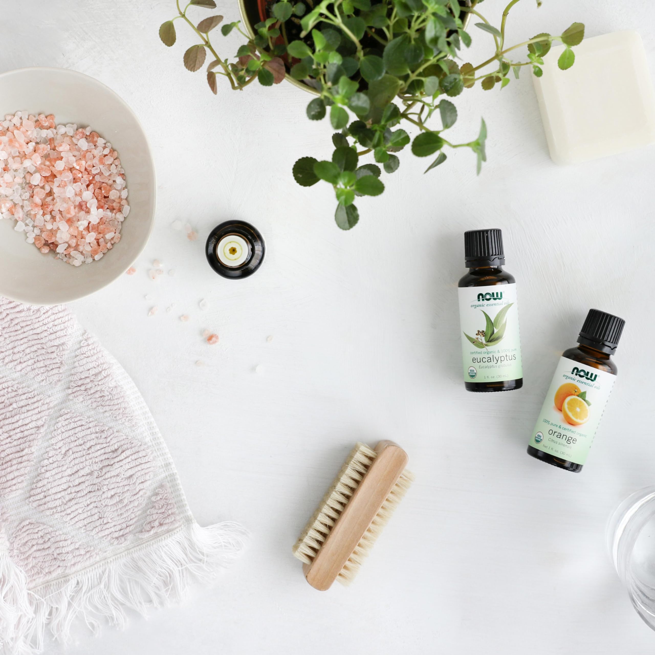 Aromatherapy diffusion of clarifying eucalyptus scent