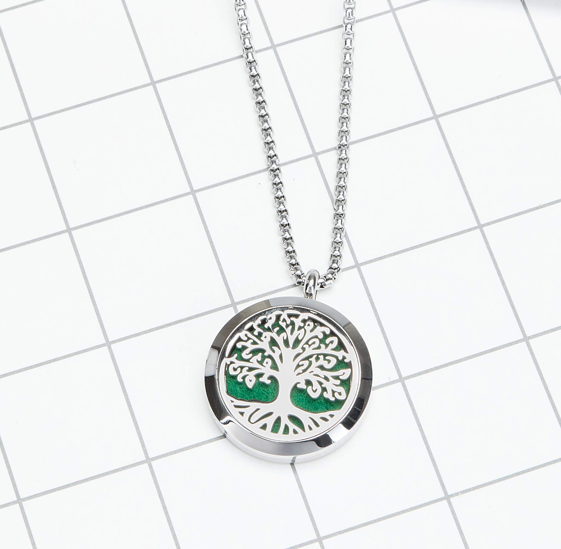 60 cm chain length shown with diffuser pendant