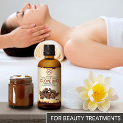 AROMATIKA Clove Bud Oil with cinnamon and orange blend evokes festive room fragrance.