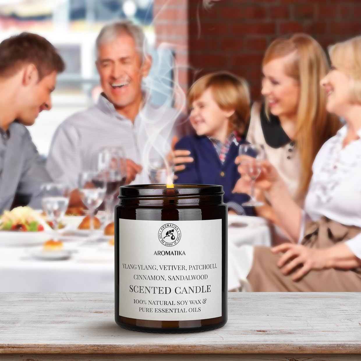 AROMATIKA scented candle burn-time-45h emphasizes long evenings of fragrance.