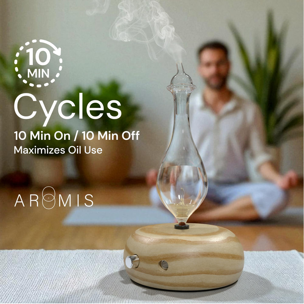 Natural pine wood base of ArOmis diffuser
