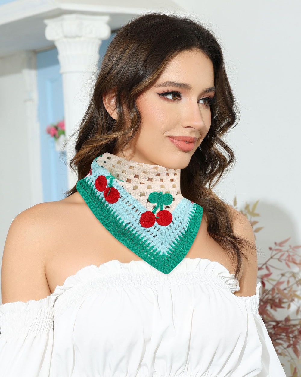 AWAYTR tie-back headband in knitted fabric offers easy adjustability for most heads