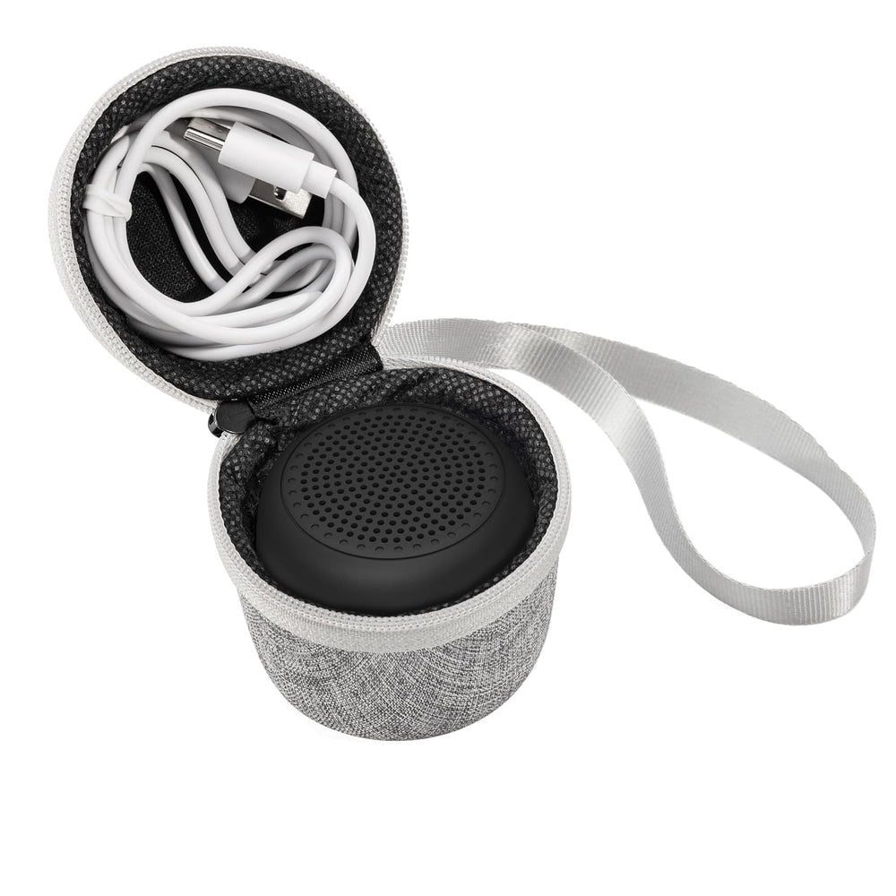 Babelio travel case features double-stitched zipper for durable travel protection.