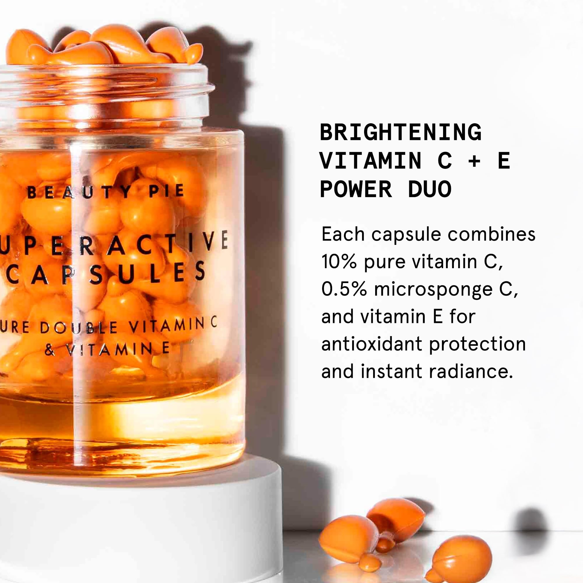 Single-use red seaweed capsule used in the serum
