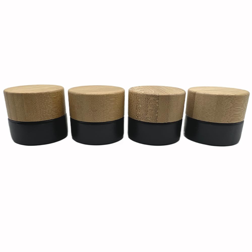 BEECO GIF2U 5ml glass jar with bamboo lid for travel storage.