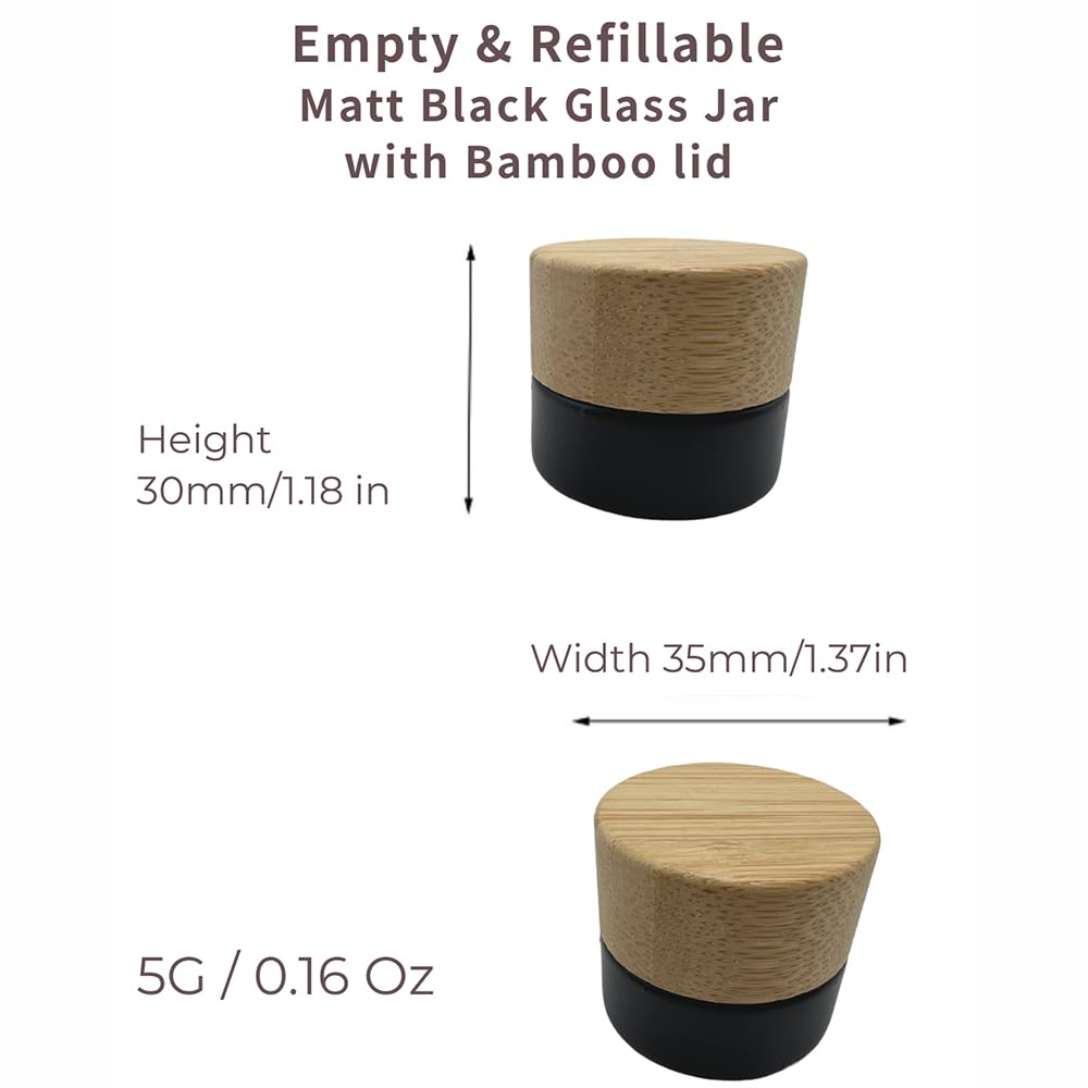 BEECO GIF2U matt black glass jar with bamboo lid demonstrates airtight sealing.