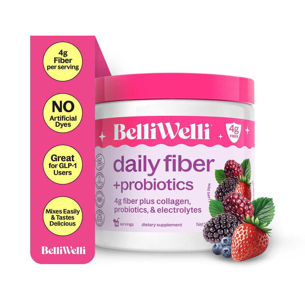 Belli Welli Fiber powder Wild Berry flavor in a glass of water