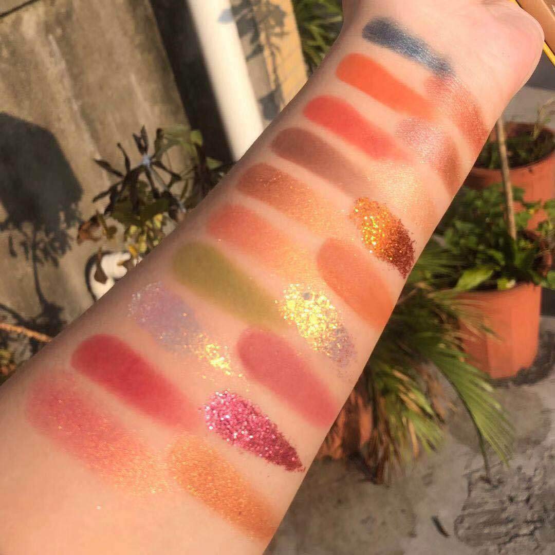 BestLand Pro metallic shimmer finish for luminous lids and dimension.