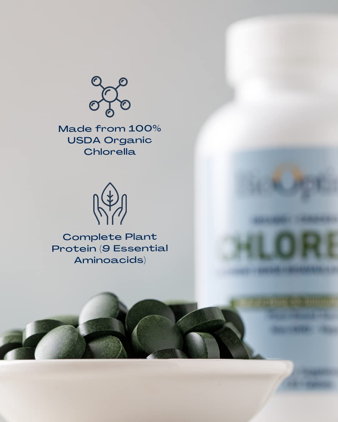 Chlorella tablets showing additive-free formula