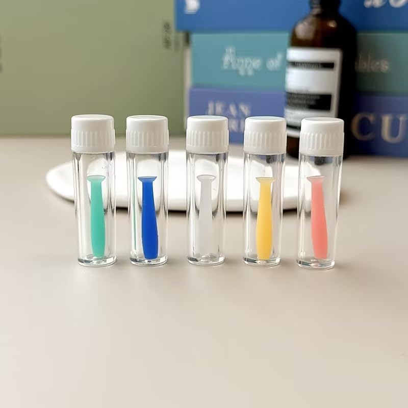 Close-up of silicone suction bore for safe lens removal