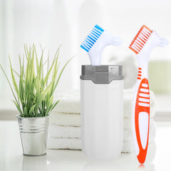 Package contents: 2 denture brushes and 1 storage box