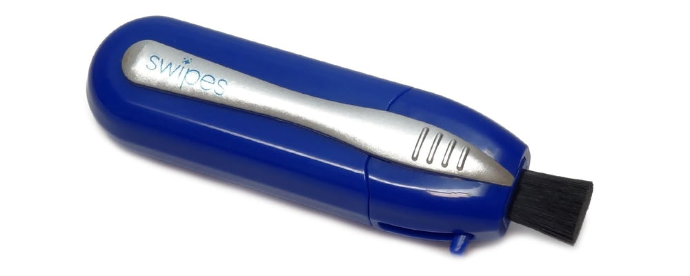 Portable eyeglasses cleaner measuring 3.70 x 0.98 inches