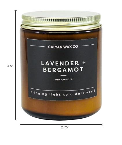 Packaging-friendly image showing the candle with lid