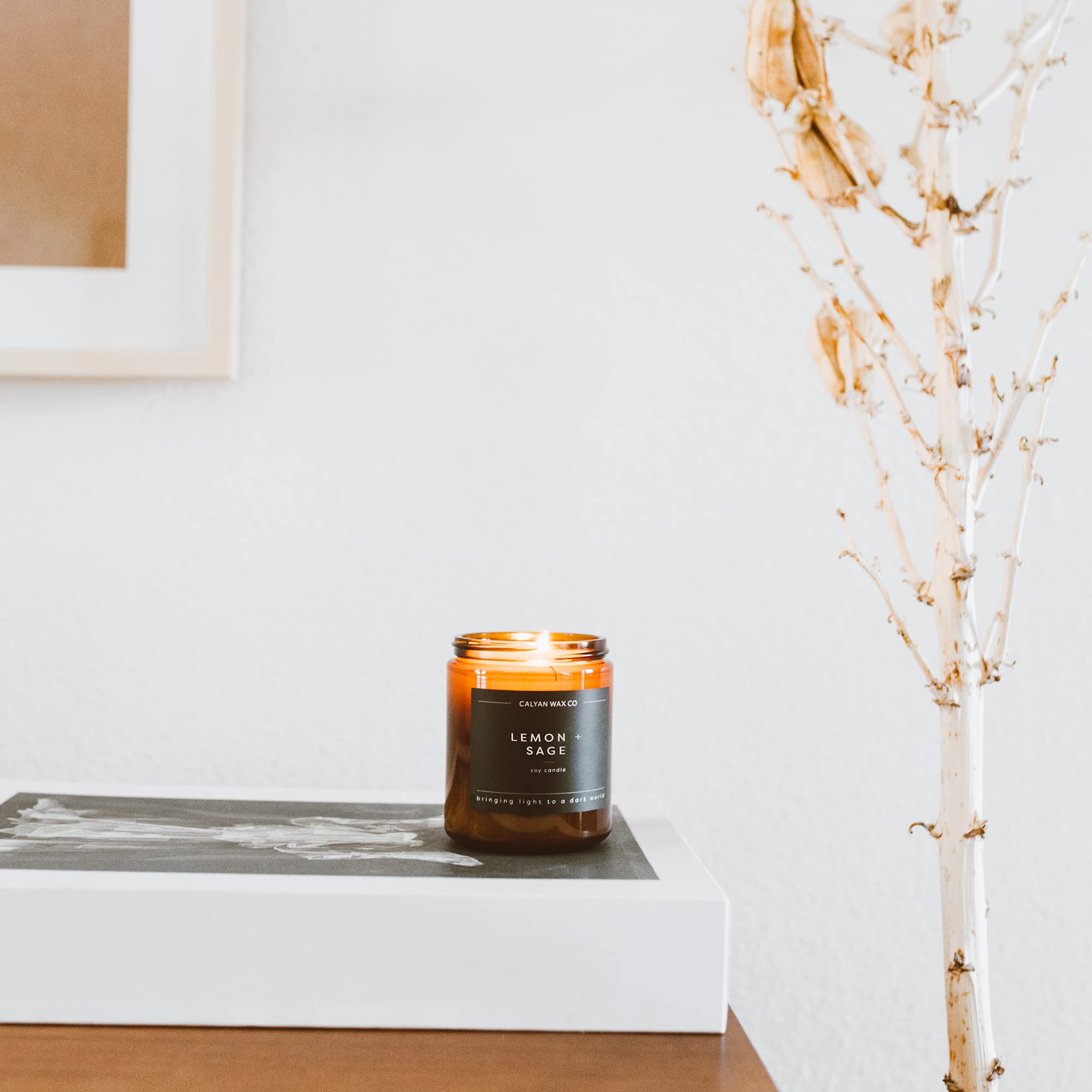 Lemon, sage, rose and citrus notes aroma image