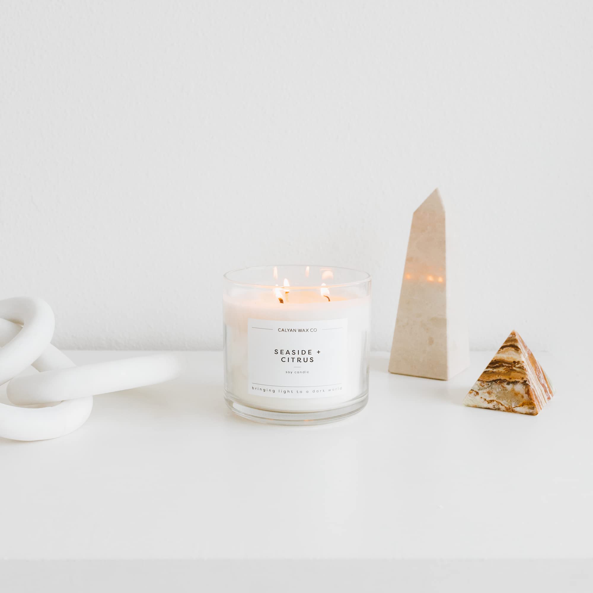 Close-up of the candle label on Seaside & Citrus 14.9oz