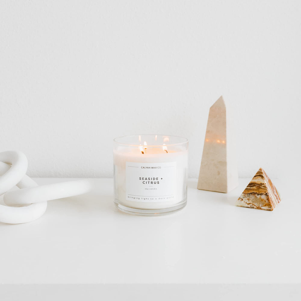 Close-up of the candle label on Seaside & Citrus 14.9oz