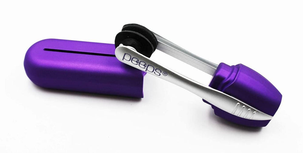 Close-up of the carbon microfiber surface on Peeps eyeglass cleaner