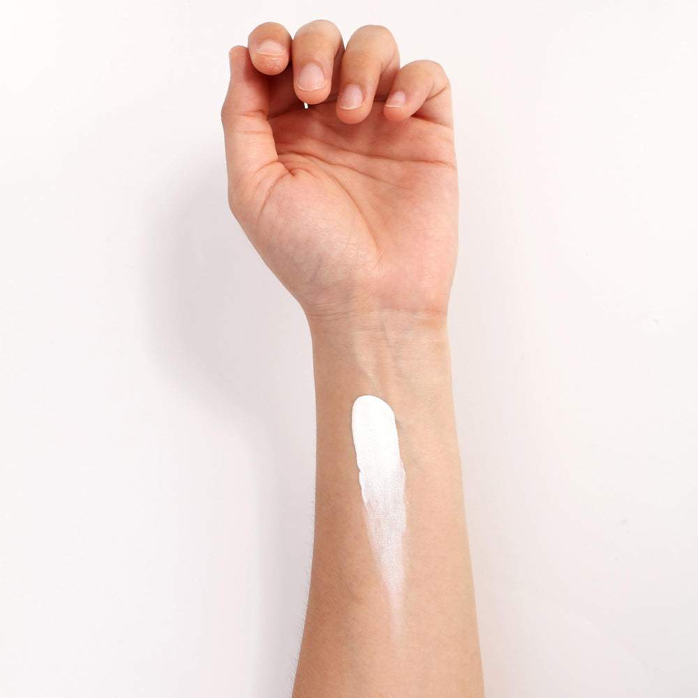 CCbeauty clown white liquid foundation removal with soap and water