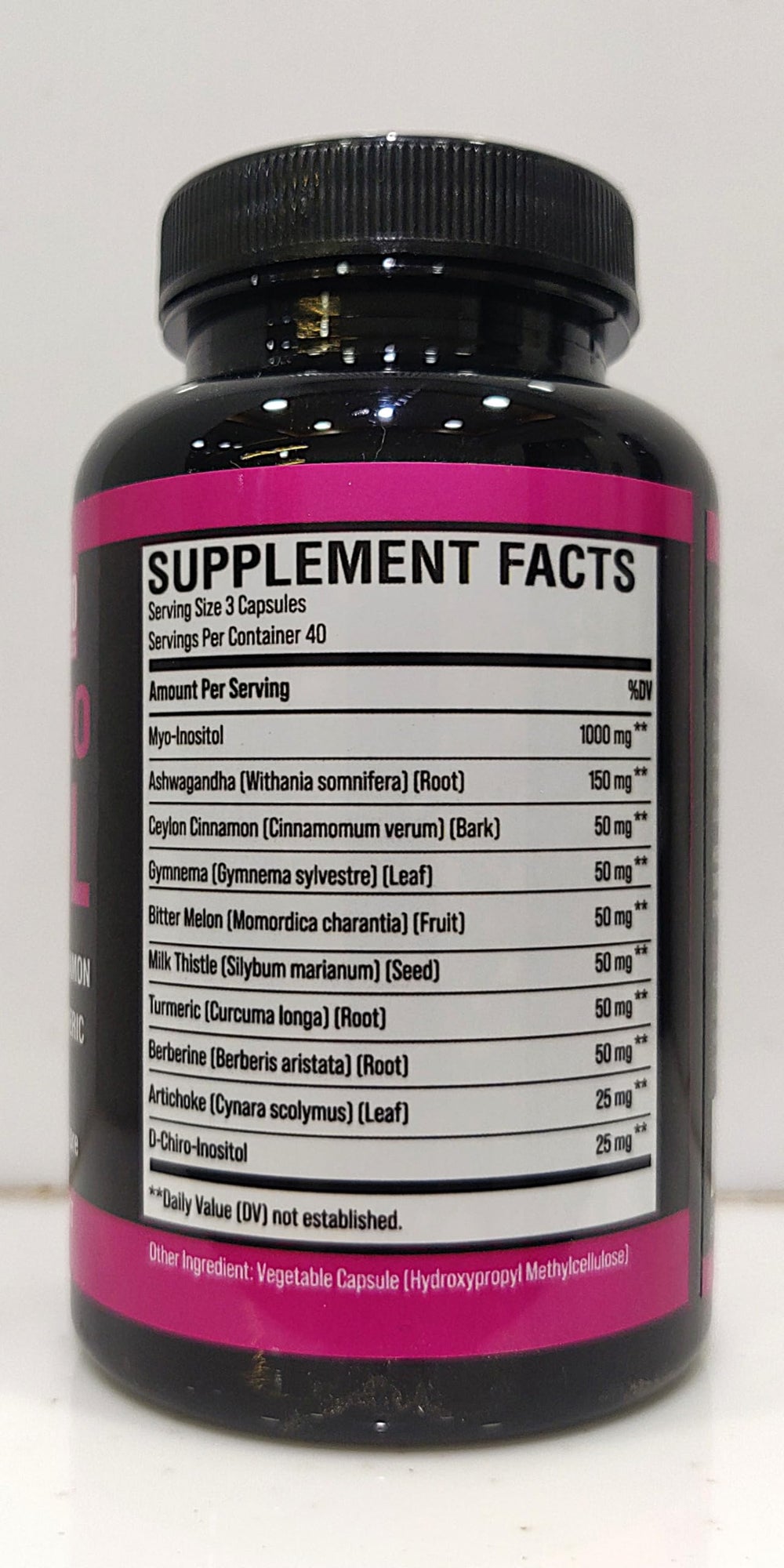Close-up of CIVIMUNA ingredients: Myo-Inositol, D-Chiro-Inositol and Ashwagandha