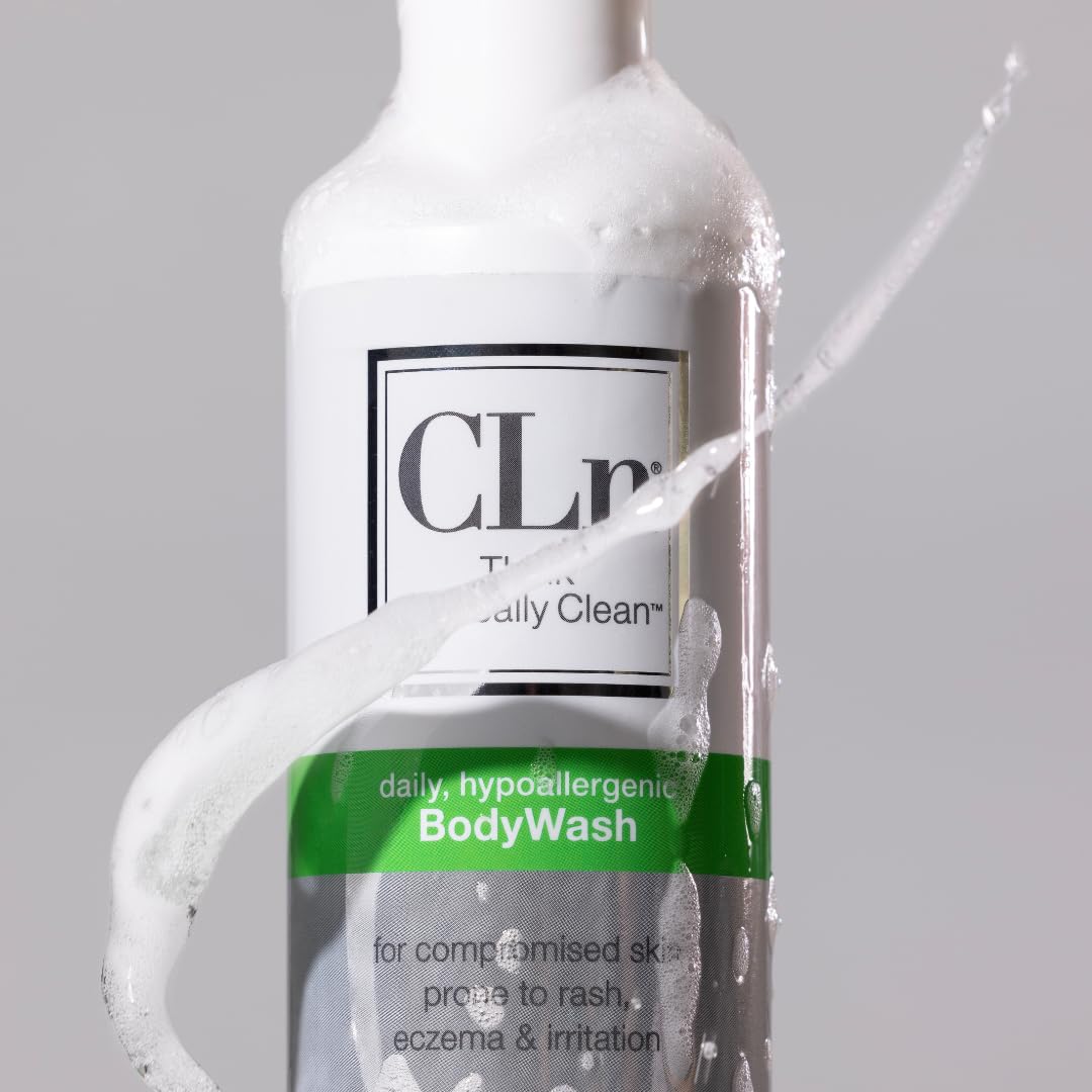 CLn BodyWash family-use scene with child and adult for universal suitability