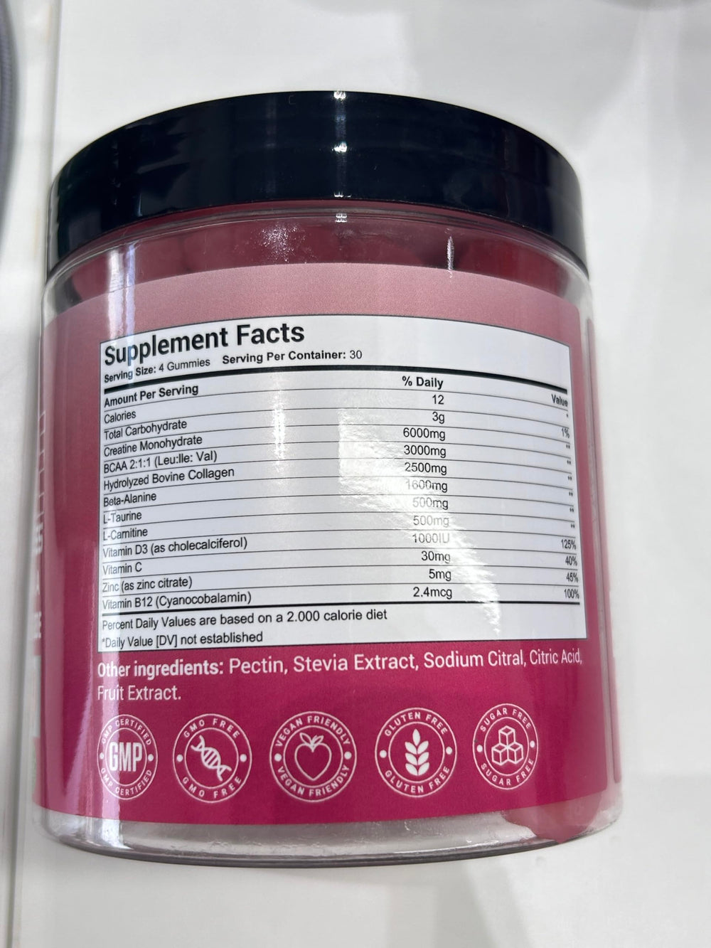 Peach-flavored CNFHDI Creatine Gummies for Women