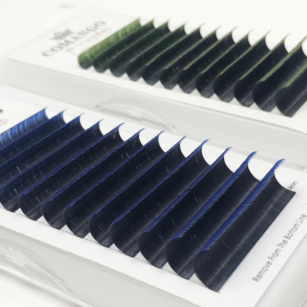 CoMango ombre blue lashes ready for easy daily wear.