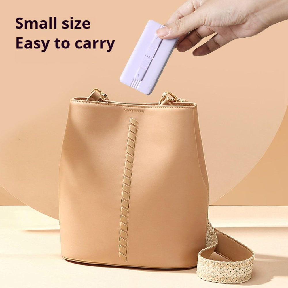 Compact travel floss kit in mint green