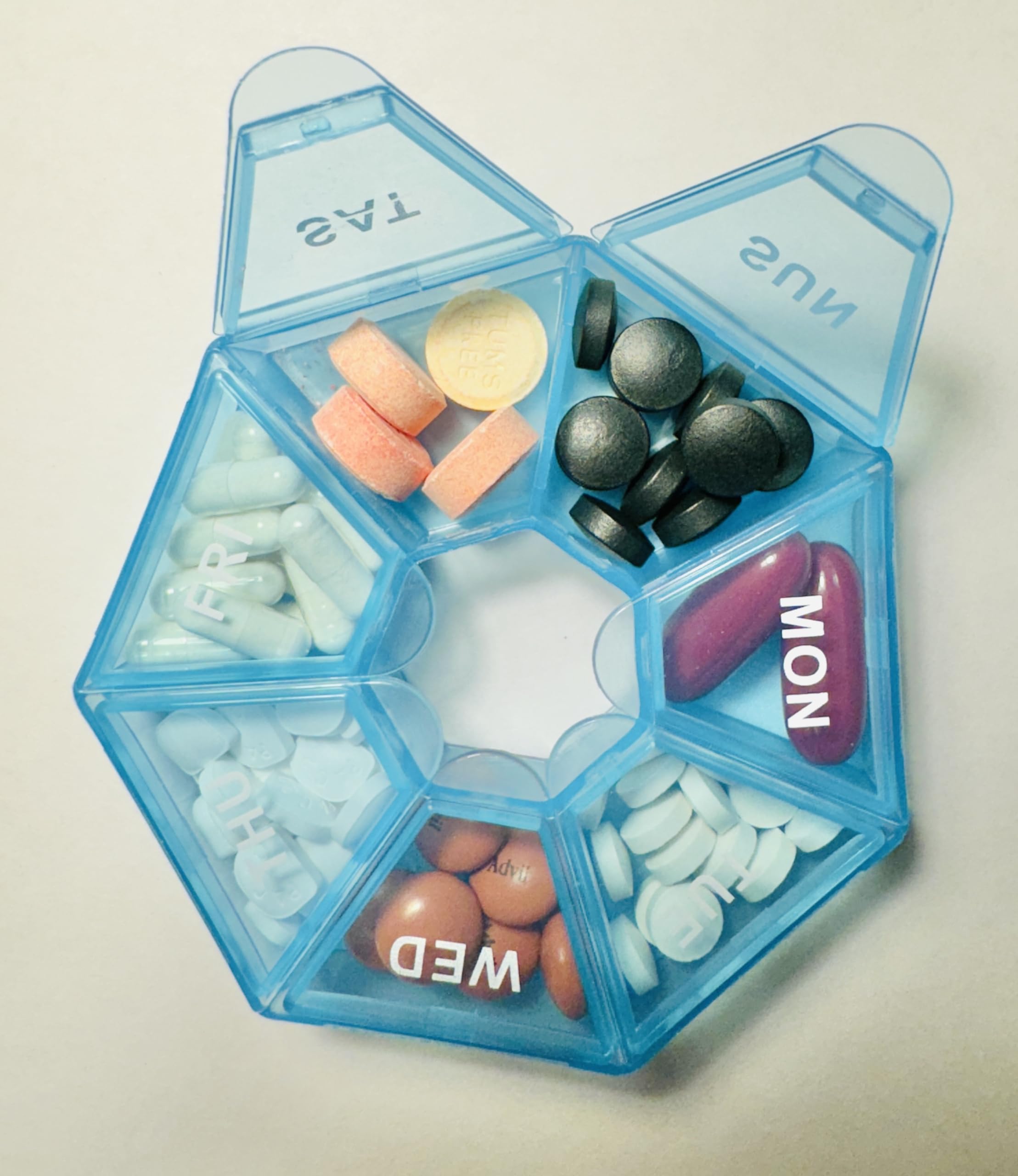 Compatible with Nature bundle with weekly pill organizer for simple dosing