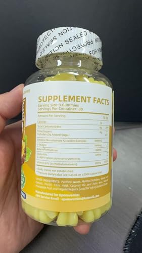 Front label on Creatine Monohydrate Gummies bottle showing 6400mg per serving