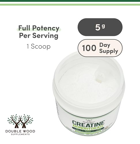 Serving scoop with creatine powder