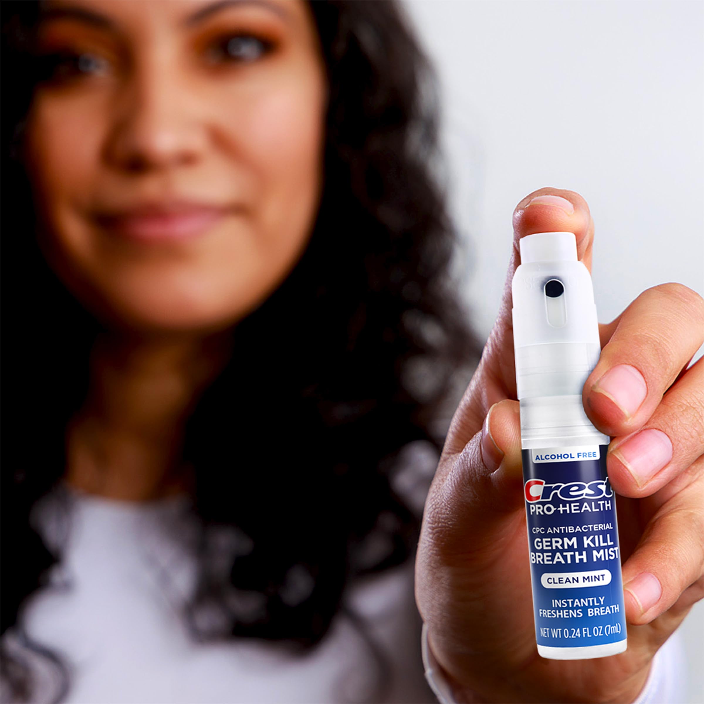 Close-up of Clean Mint flavor on bottle label