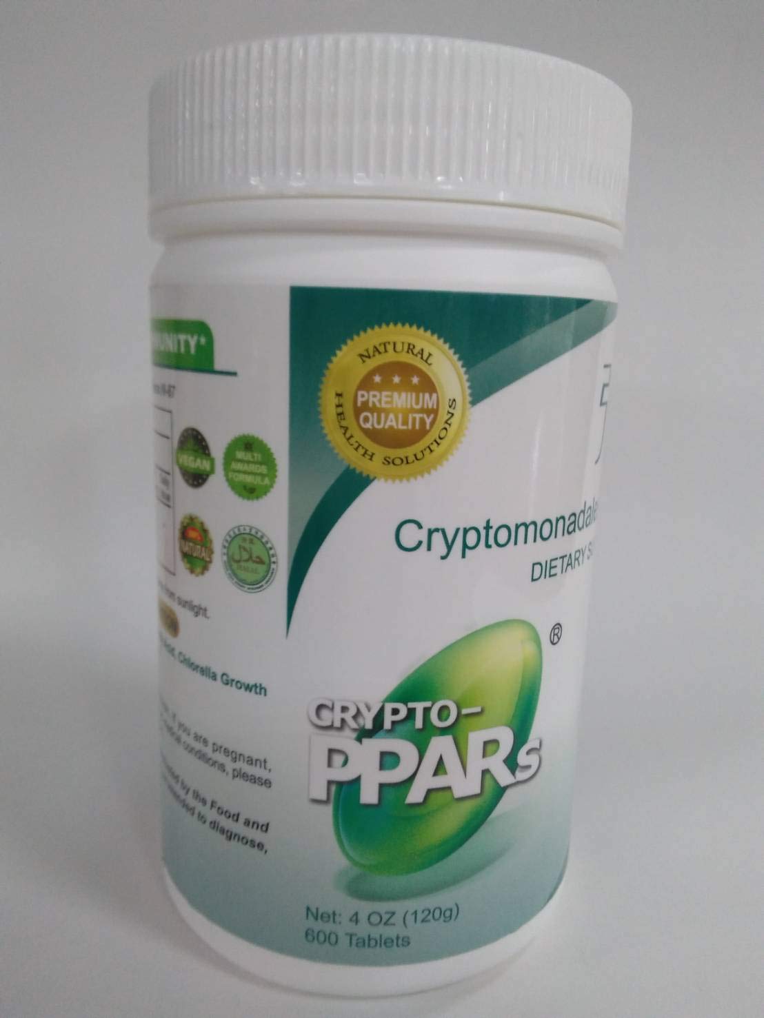 Close up of premium Chlorella Pyrenoidosa tablets
