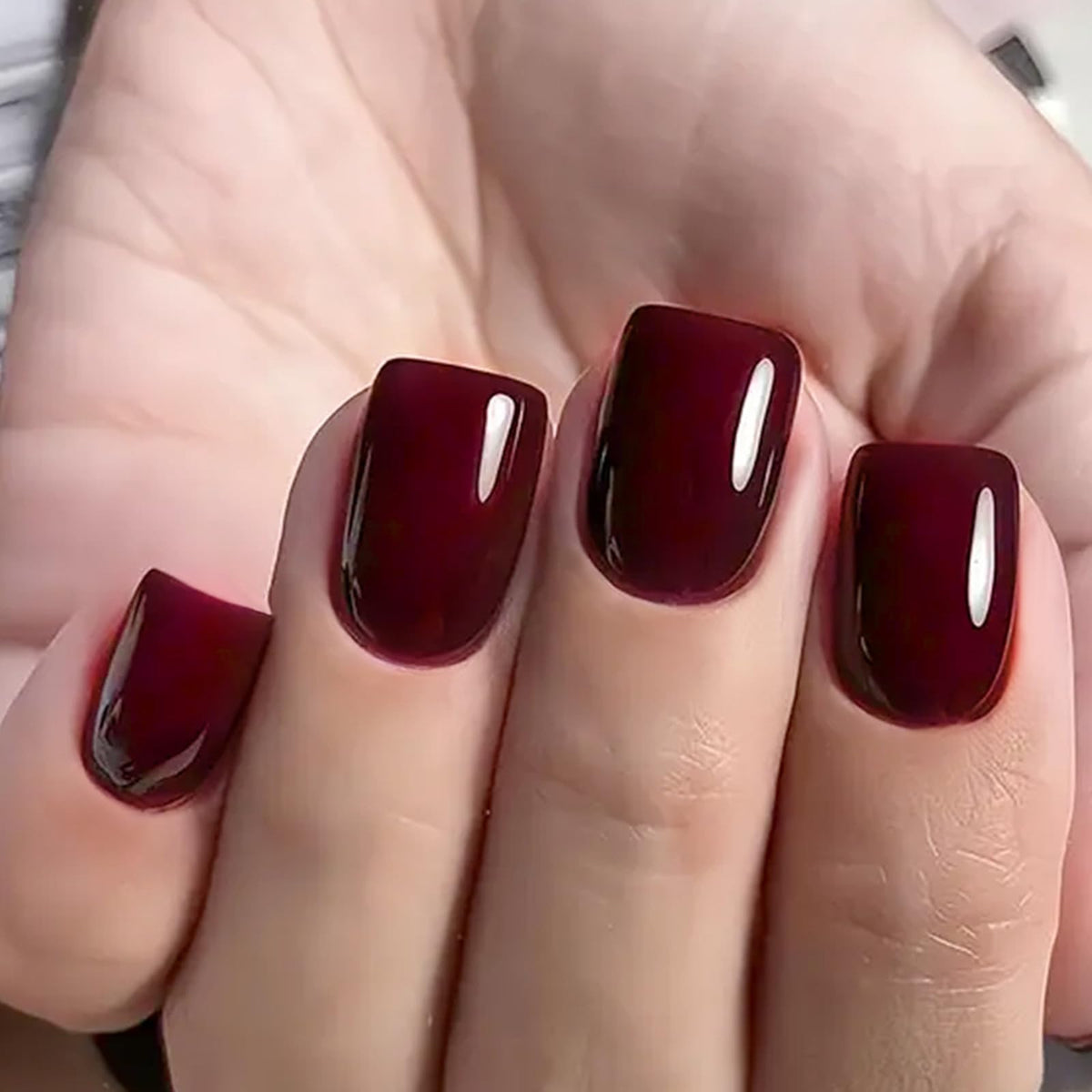 CUZIAM dark red press-on nails 32-piece kit for quick at-home manicure