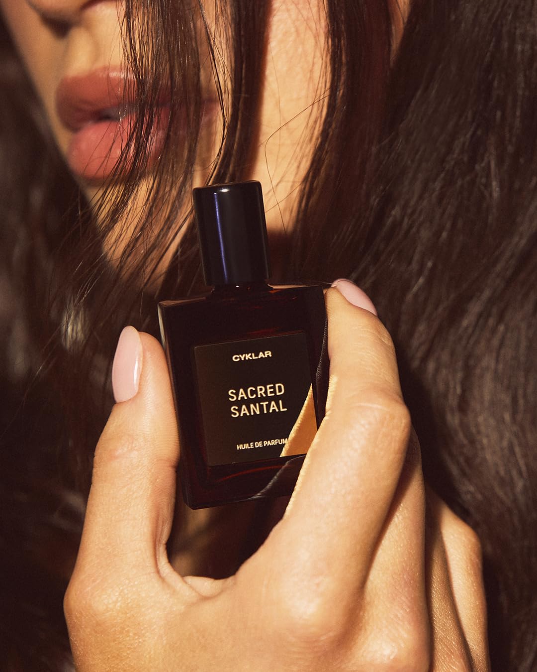 Unisex fragrance suitable for both women and men