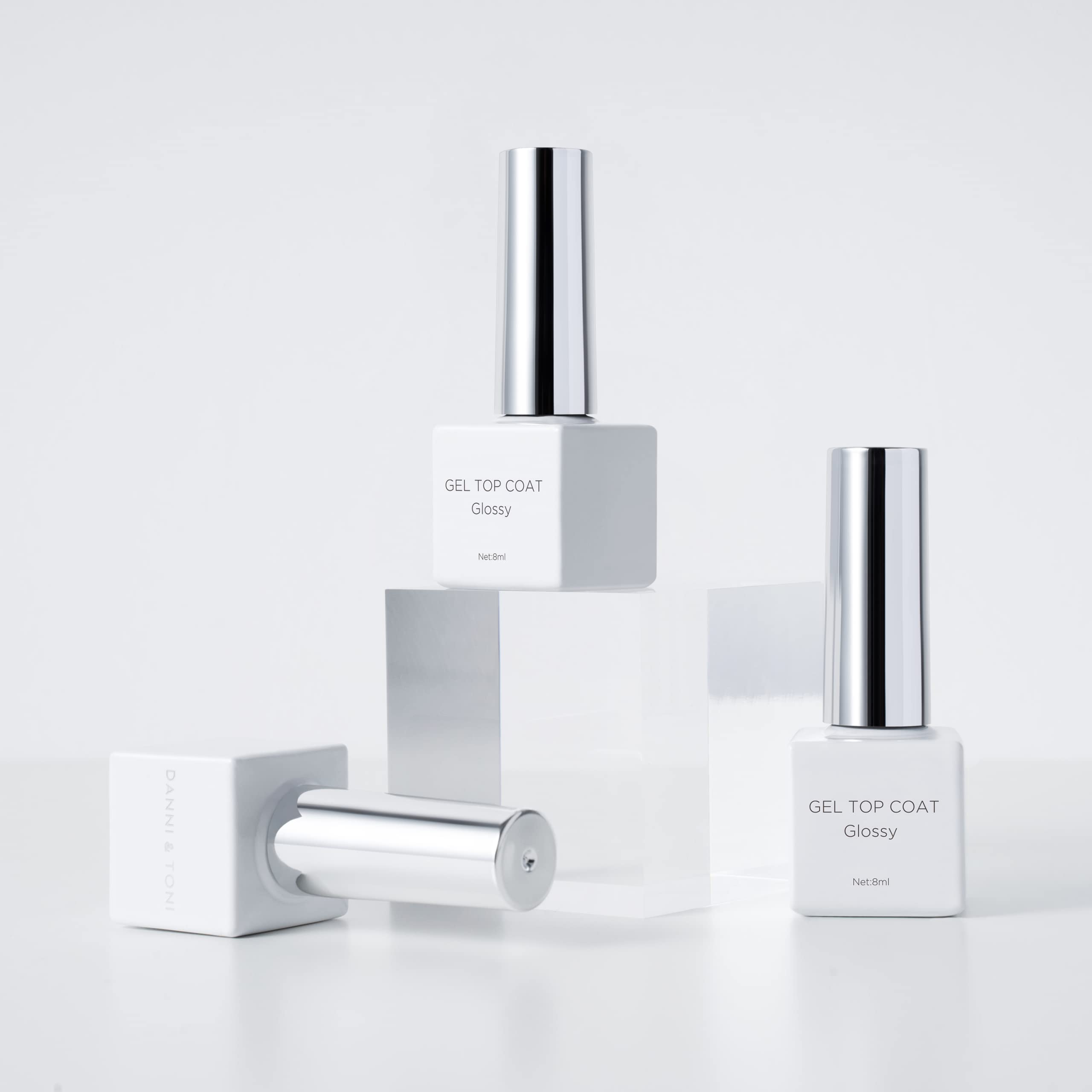 DANNI & TONI top coat creates salon-quality gloss for everyday wear.