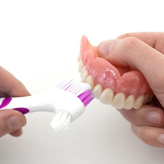 Compact denture brush design for reaching every area