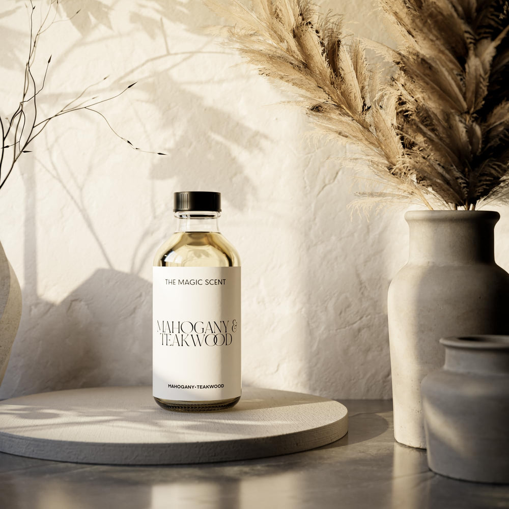Diffuser in use with the Mahogany & Teakwood oil
