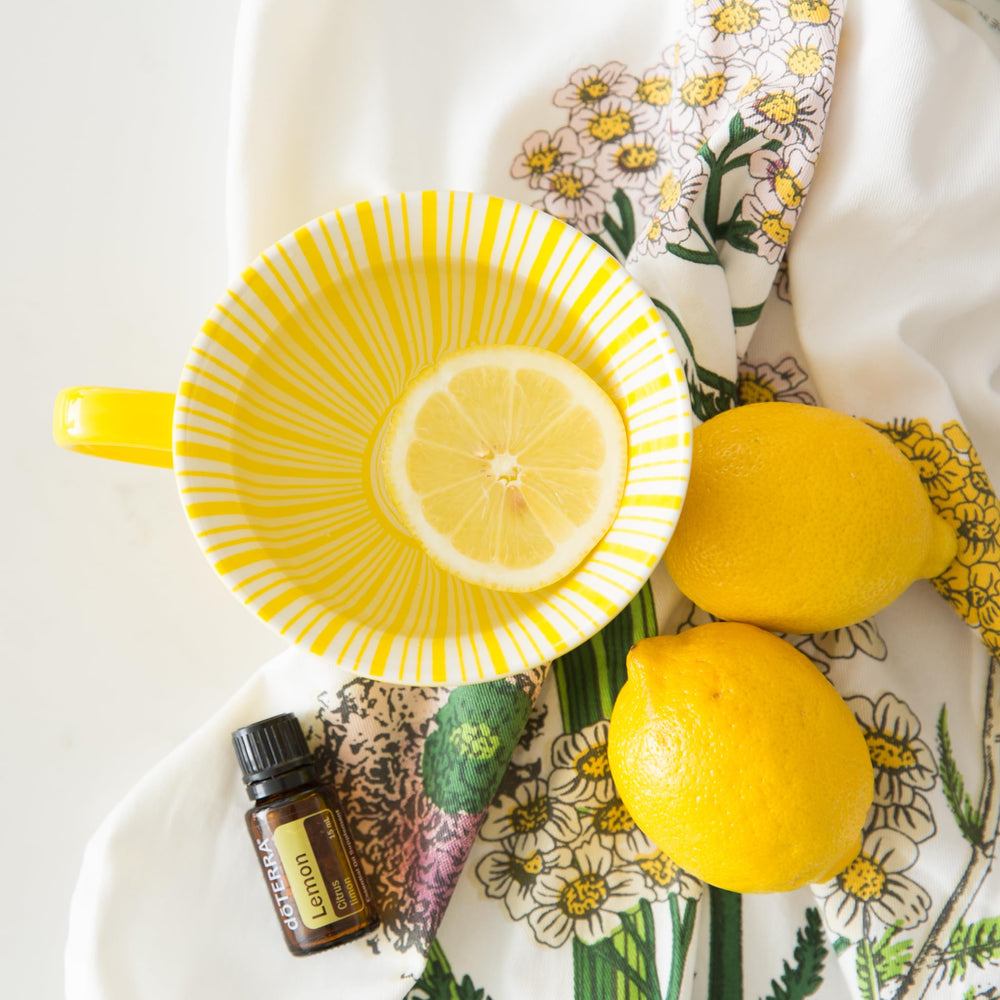 DoTerra Lemon Essential Oil packaging and bottle