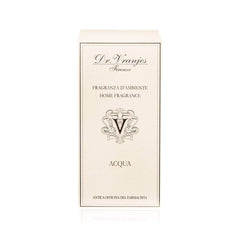 Dr. Vranjes Acqua Crystal packaging showcases Italian craftsmanship.