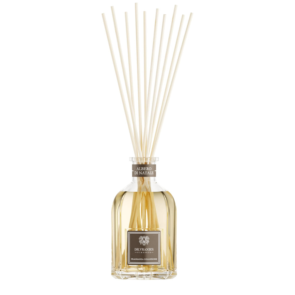 Dr. Vranjes Albero Di Natale diffuser bottle with pine cones for festive ambiance