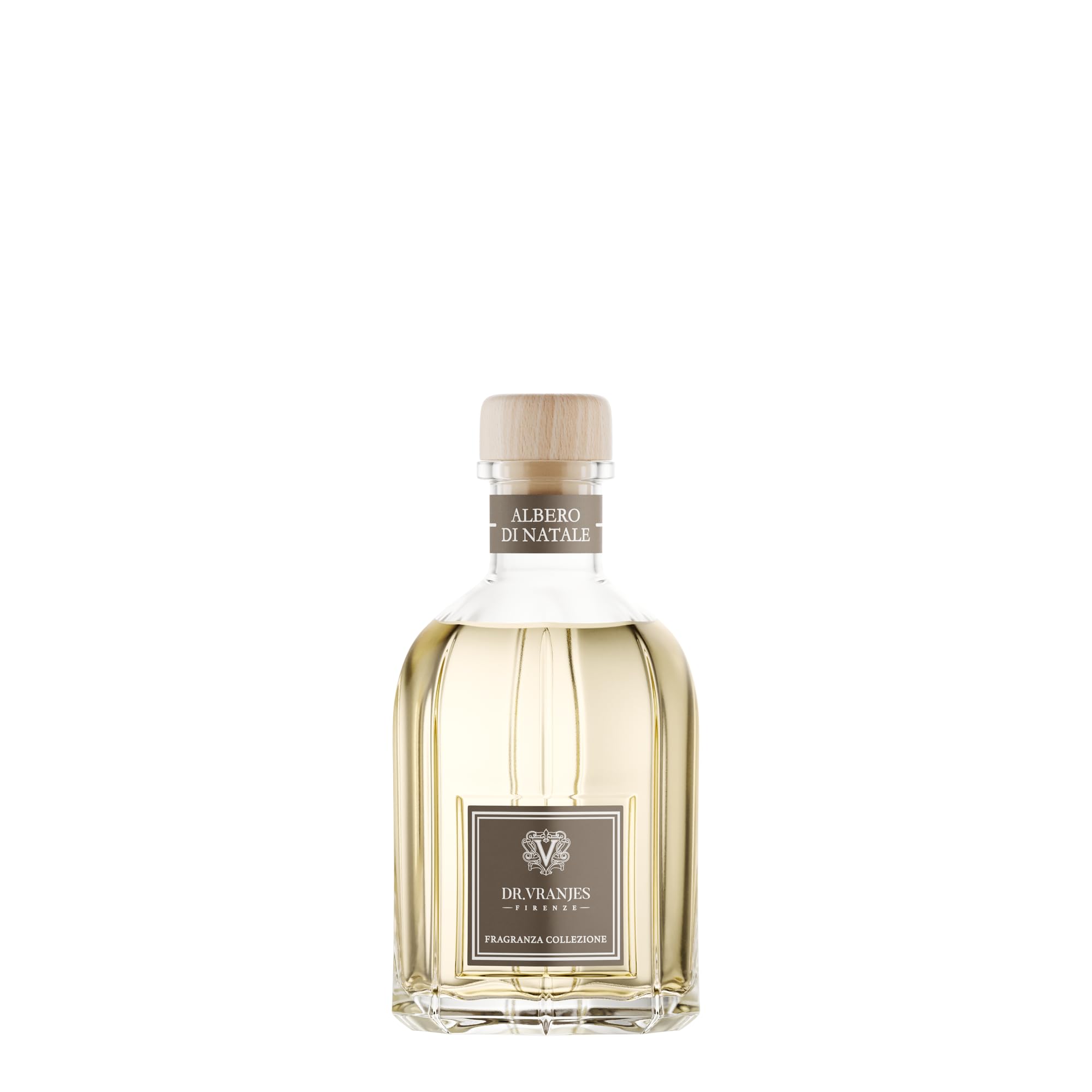 Dr. Vranjes Albero Di Natale close-up pine wood notes evoke winter serenity